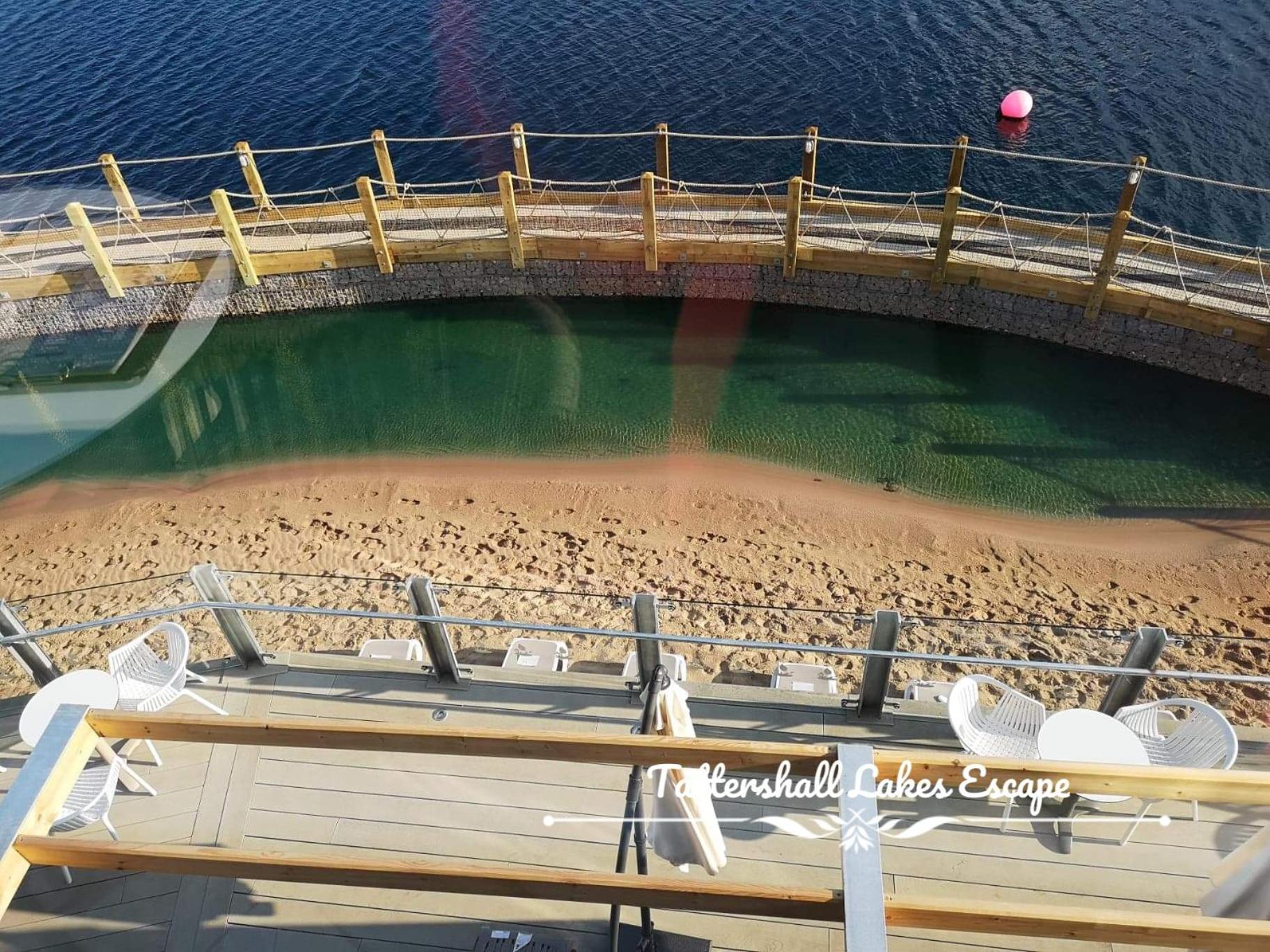 Meridian Tattershall Lakes Escape - Lakeside Lodge Caravan With A Fishing Peg Luxury Hot Tub Exteriör bild
