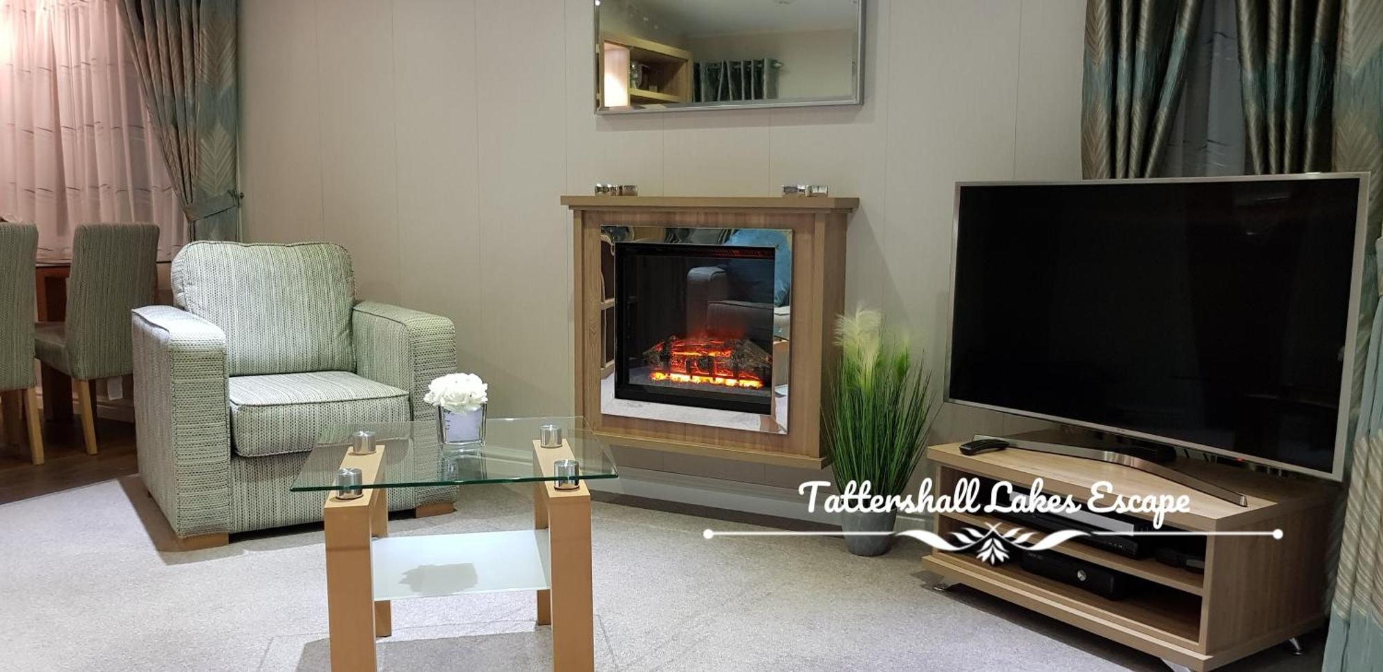 Meridian Tattershall Lakes Escape - Lakeside Lodge Caravan With A Fishing Peg Luxury Hot Tub Exteriör bild